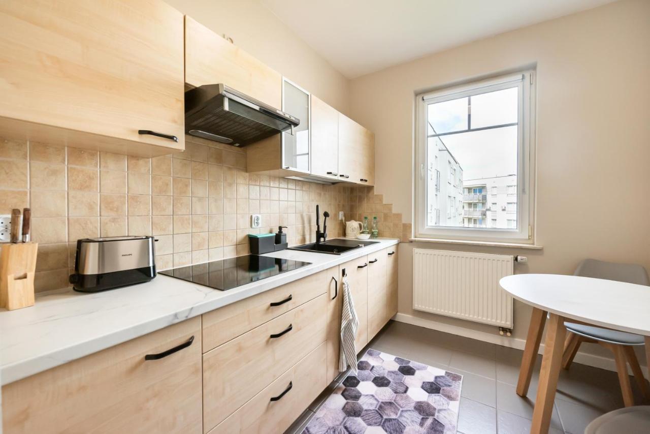 Ursus Pleasant Apartment Varsóvia Exterior foto